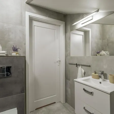 Kazimierz Parking - By Staymoovers Cracovie