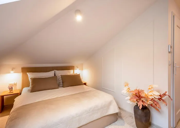 Kazimierz Parking - By Staymoovers Hotel