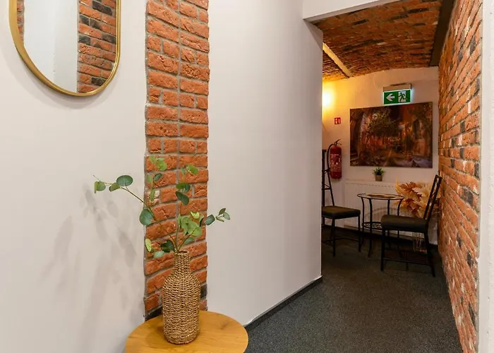 Kazimierz Parking - By Staymoovers *