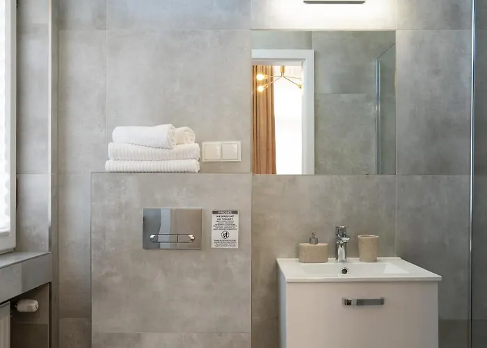 酒店 Kazimierz Parking - By Staymoovers