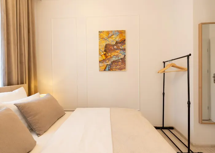 Kazimierz Parking - By Staymoovers *