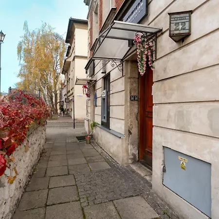 Kazimierz Parking - By Staymoovers Hotel