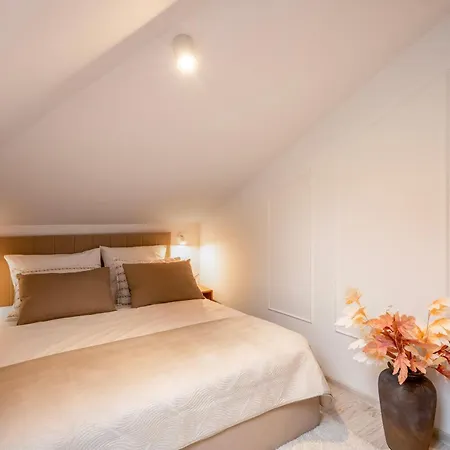 Kazimierz Parking - By Staymoovers Otel