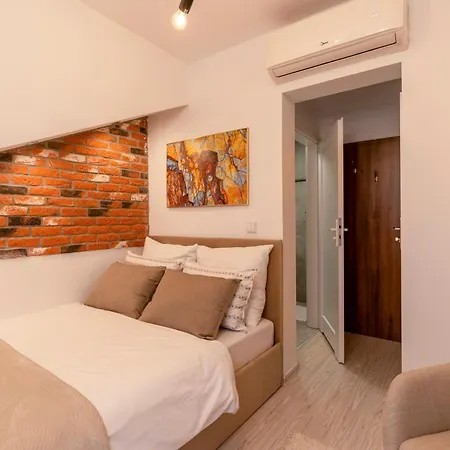 Kazimierz Parking - By Staymoovers Hotel *