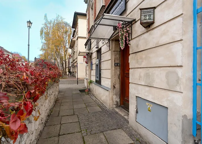 Kazimierz Parking - By Staymoovers Otel