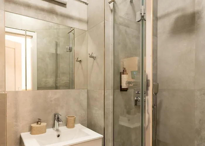 Kazimierz Parking - By Staymoovers * Krakow