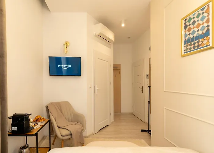 Otel Kazimierz Parking - By Staymoovers *