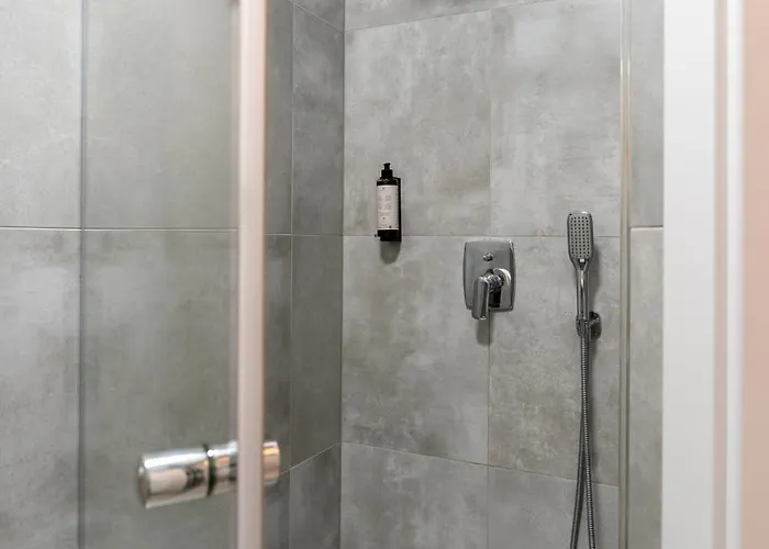 Kazimierz Parking - By Staymoovers